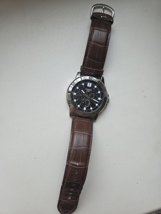 Продам Часы Casio