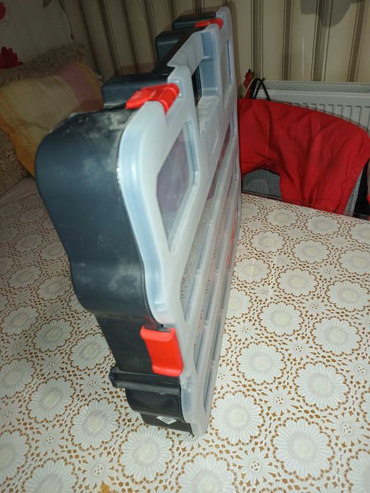 голям куфар за инструменти .чисто нов 37 х 48  х 7 .