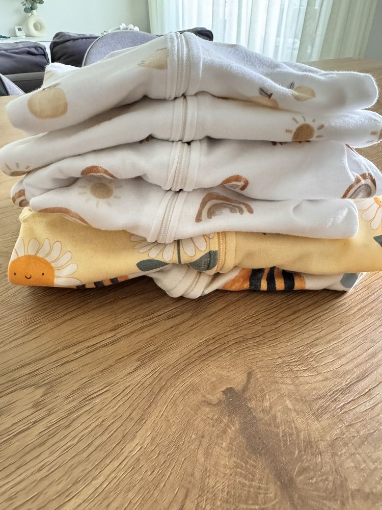 Lot Set hainute  6 body-uri/pijamale 0-3 luni Next