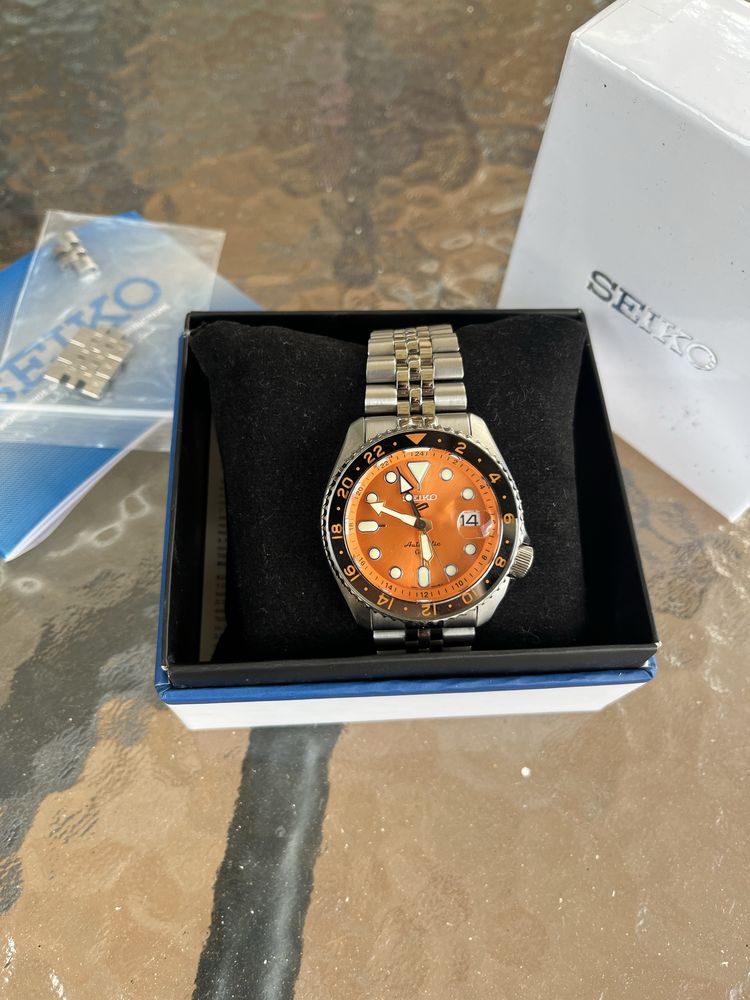 Seiko sport 5 GMT