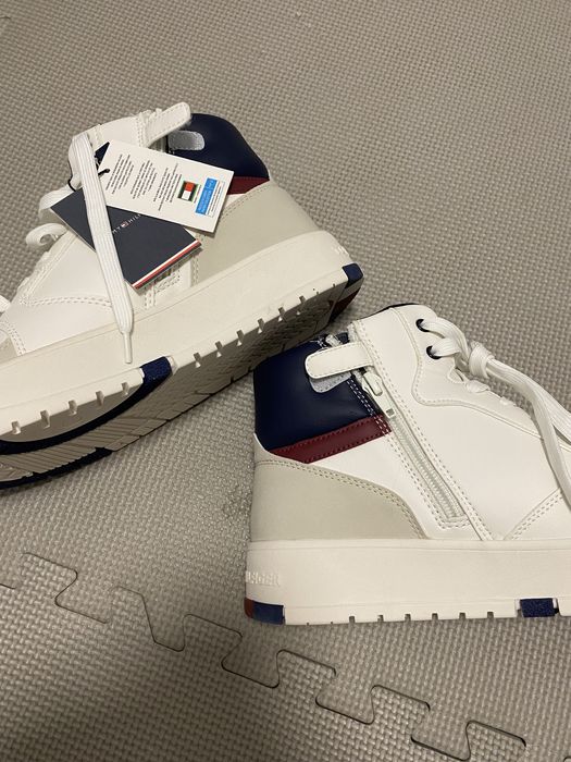 Adidasi tommy hilfiger