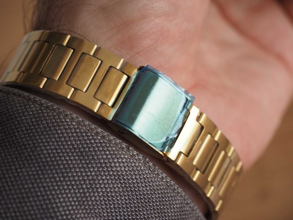 Ceas electronic SKMEI 1123 (Casio), nou, 3 ATM, auriu, ilumin., retro