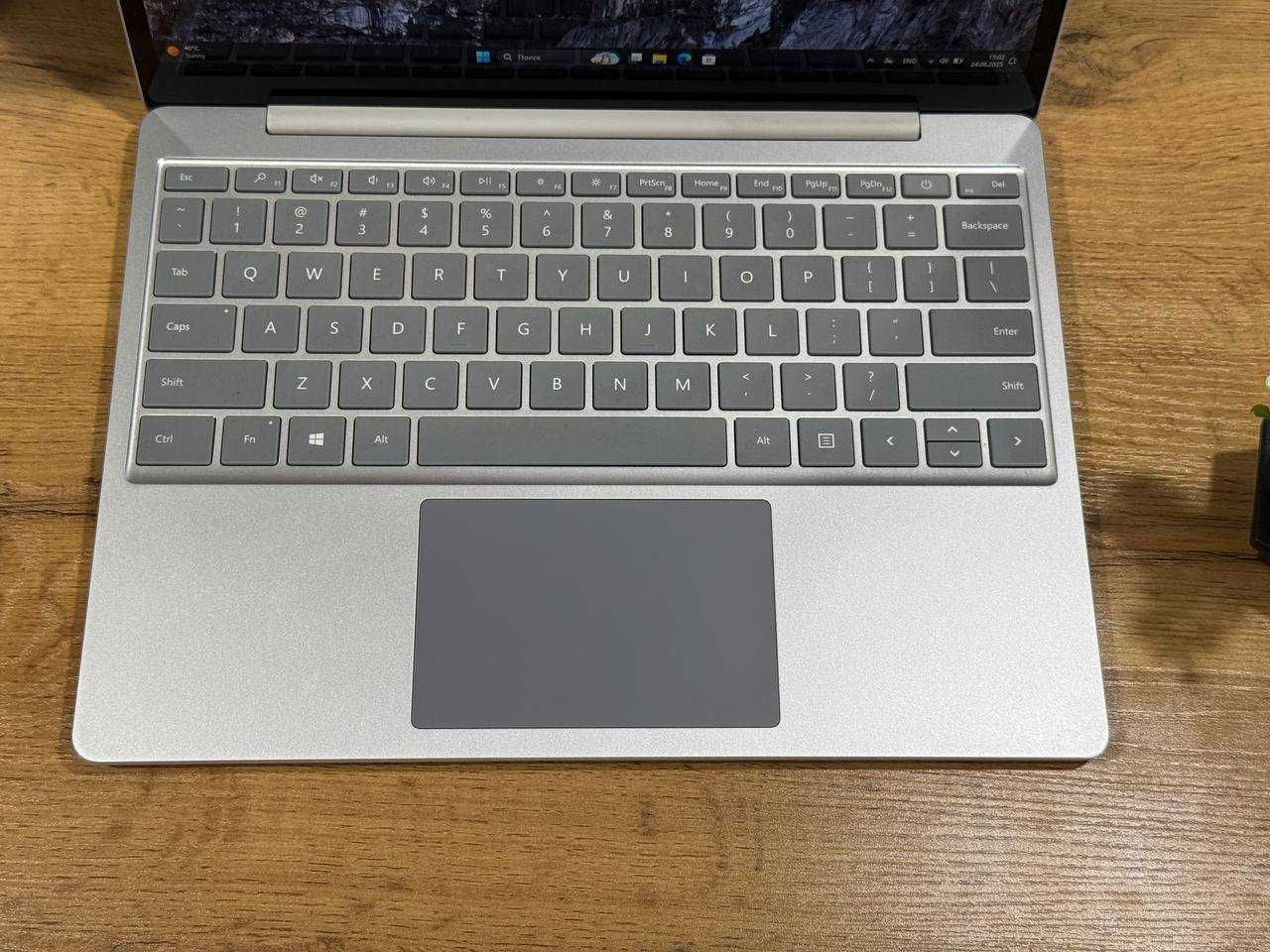 Surface Laptop GO / i5-1035G1/ 16Gb / 256Gb / Сенсорный *TouchID