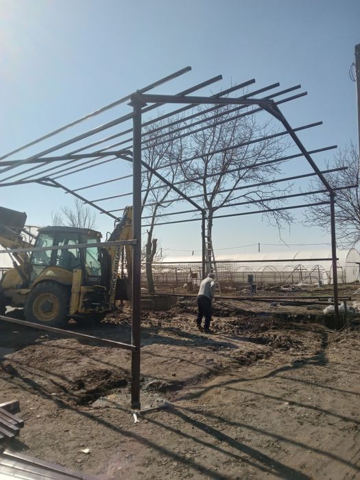 Vând hală metalică 8 m lățime cu 12 m lungime