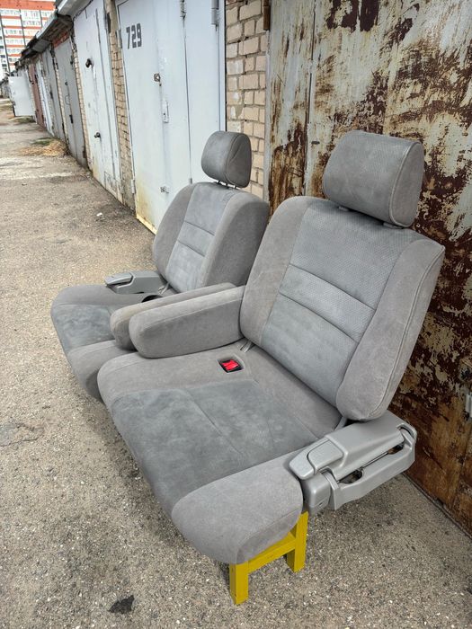 Сиденья на машину Тойота Альфард