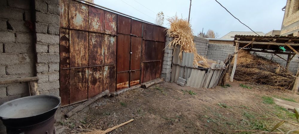 Иер сотилади йахши жои ахил кушнилар тинч хама камунал бор