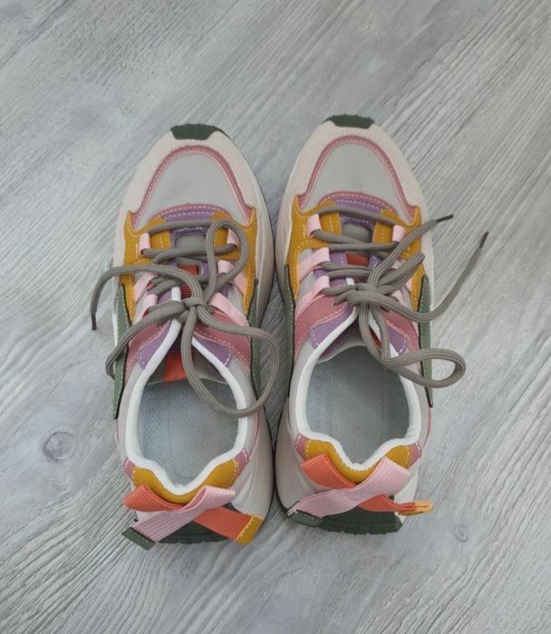 Adidasi dama mărimea 36