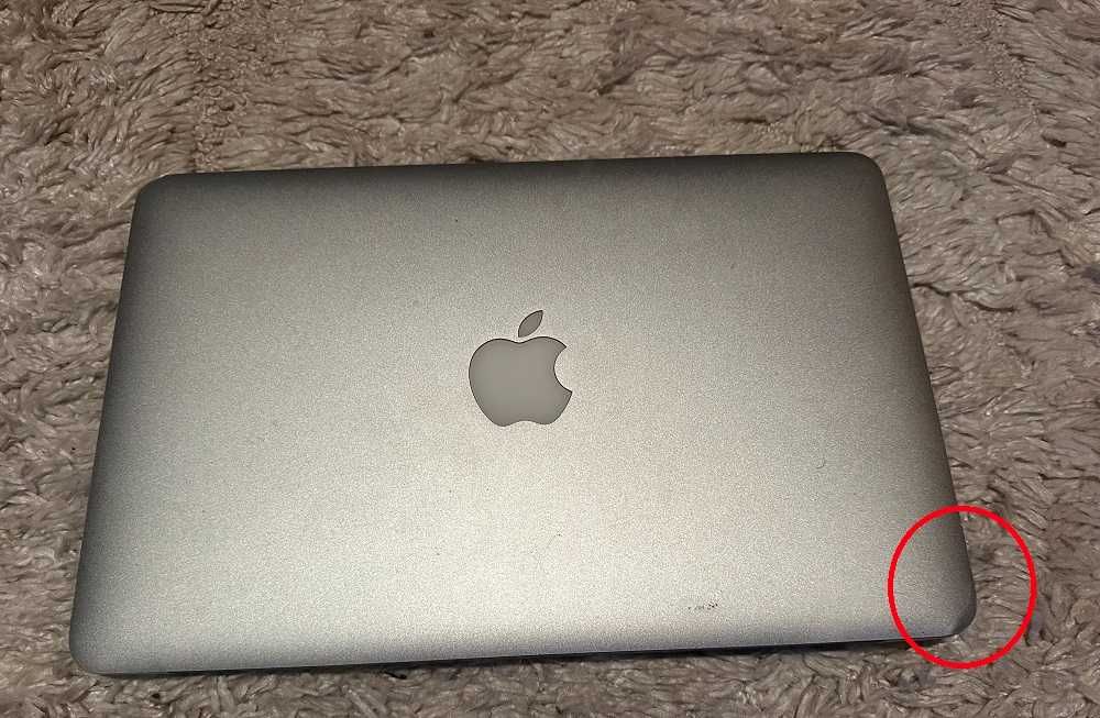 Macbook Air A1465 13" DEFECT