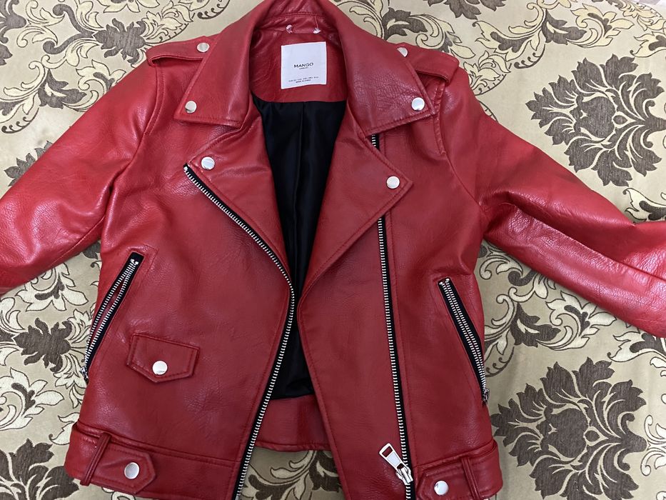 Скидка!!! Продается брендовая осеняя-весеннее сезонная куртка