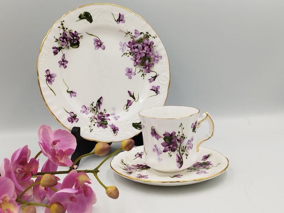 Hammersley SPODE , английски костен сет за кафе 
Victorian Violets