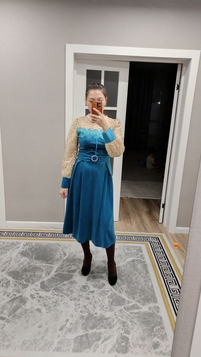 Продается новое нарядное платье.  44 рр