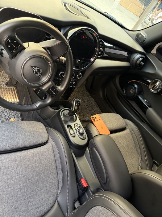 Sotiladi mini cooper s