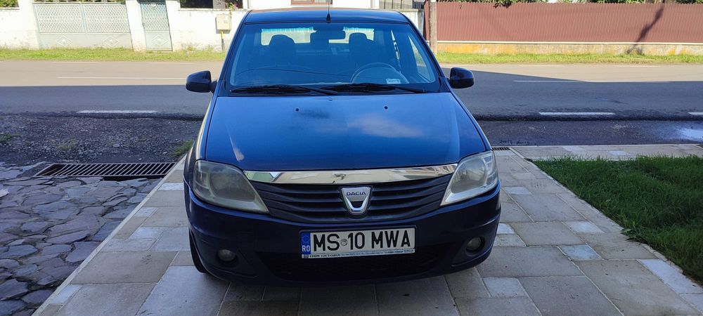Dacia Logan 1.6 benzina ,an 2011