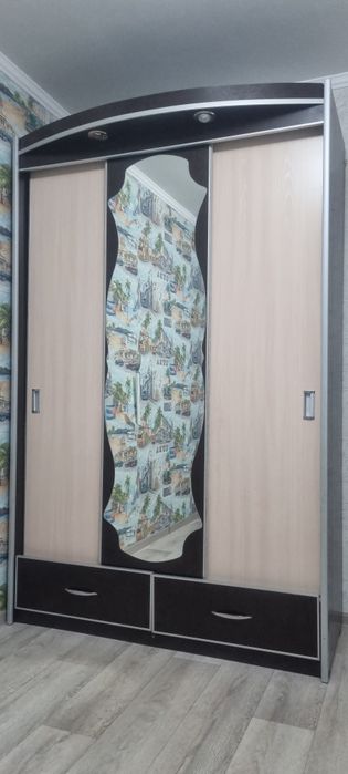 Продам шкаф-купе