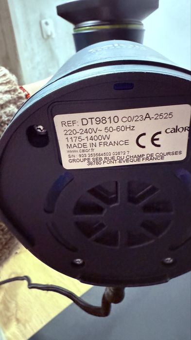 Cecotec - robot spalat geamuri