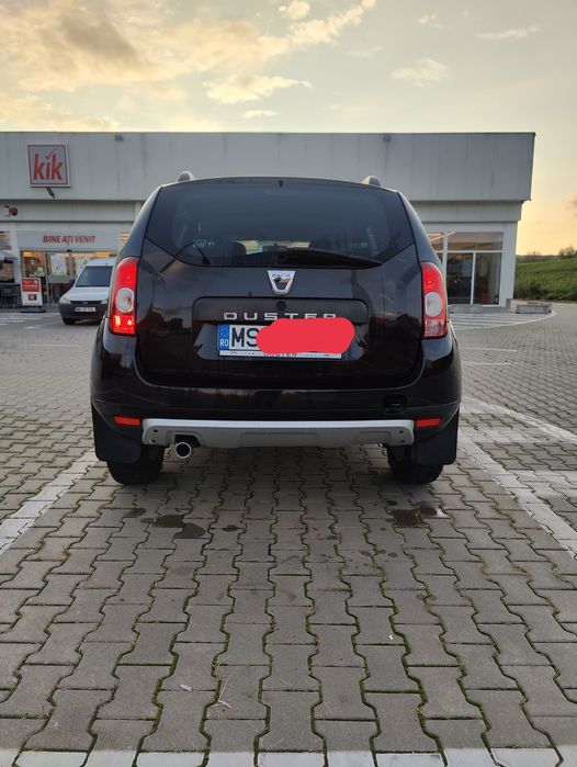 Vând dacia daster