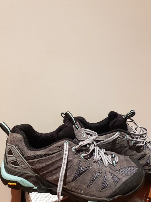 Incaltaminte de drumetie merell