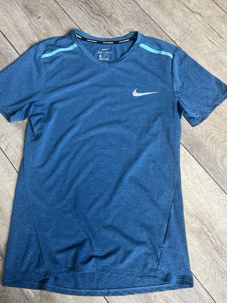 NIKE Dri-Fit Running - размер S / Оригинал