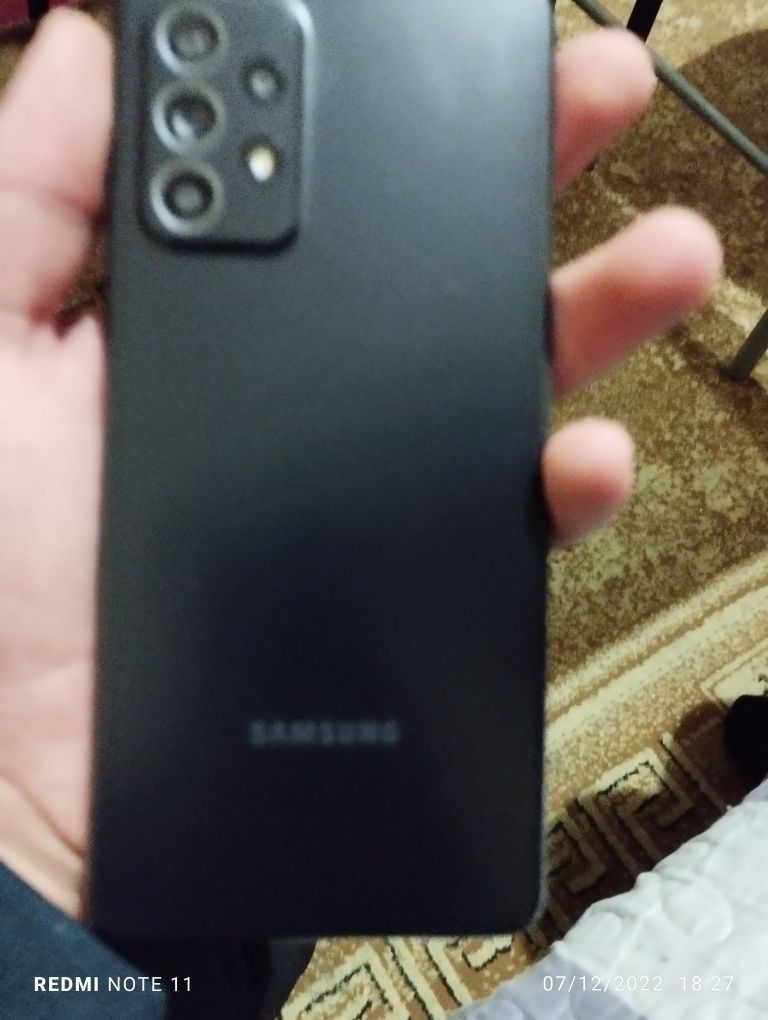 Samsung A52 zaryadchik va karobka dokument bor. Ideal holatda