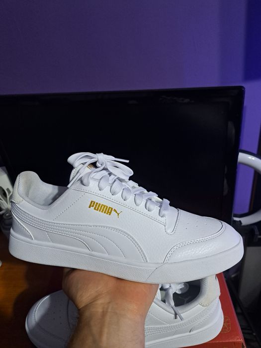 Маратонки Пума бяли
