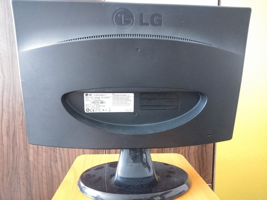 Продам монитор для компьютера