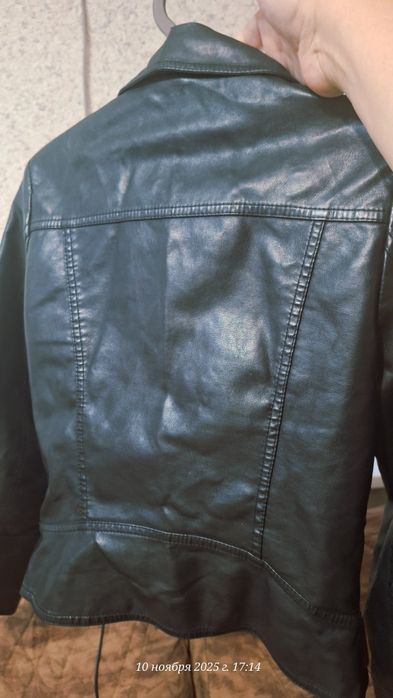 Продам кожаную косуху.