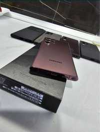 Samsung S22 ultra Burgundi 256 gB 12 mb RAM cutie ca NOU