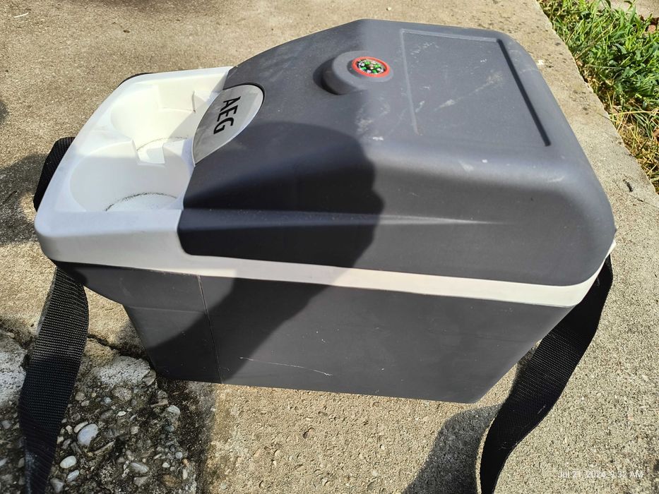 Lada frigorifica auto portabila AEG BK6, 12V, racire si incalzire, 6L