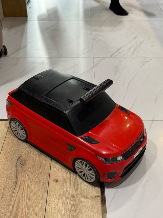 Чемодан детский б/у