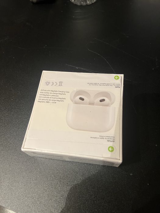 Apple Airpods Pro безжични слушалки