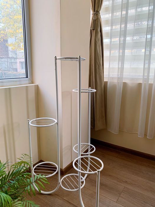 Цветарник/стойка за цветя 7 саксии