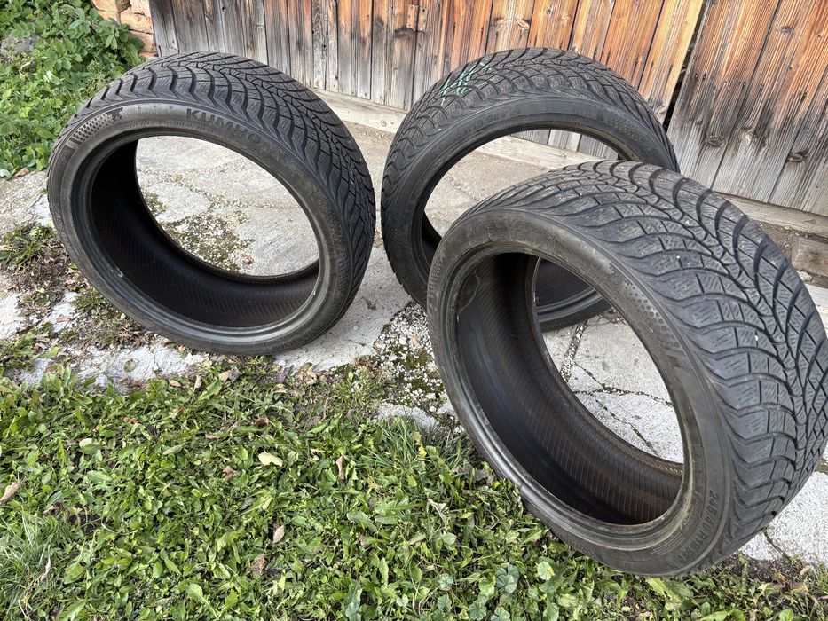 KUMHO wintercraft WP71 245/40/19