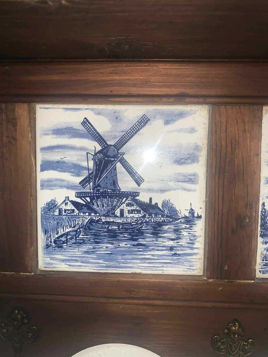 Cuier cu tenta olandeza si 4 aghatatori din bronz