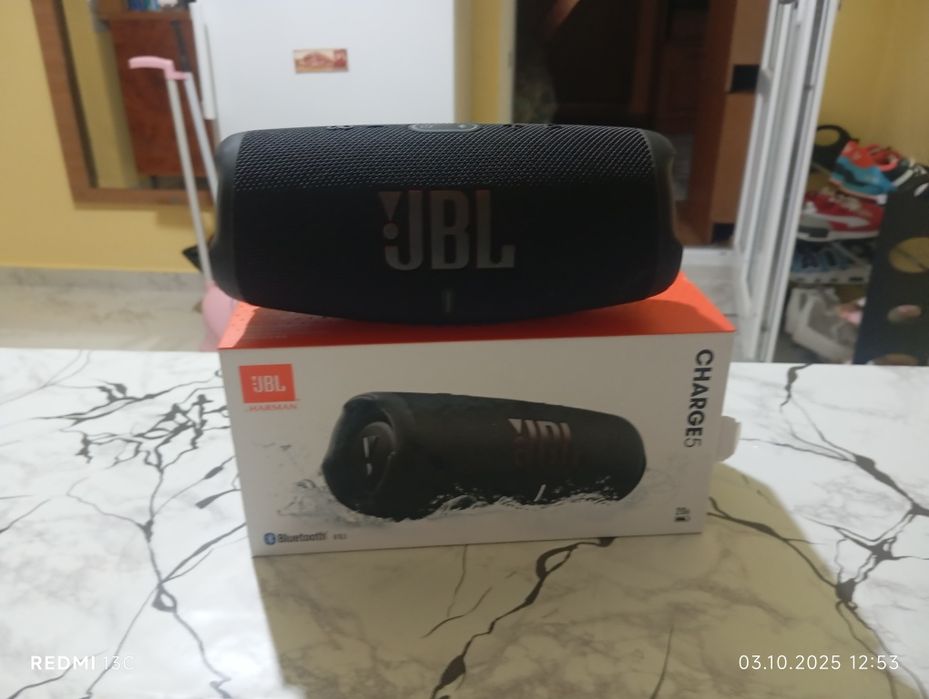 Vând boxa jbl adusa recent din germania