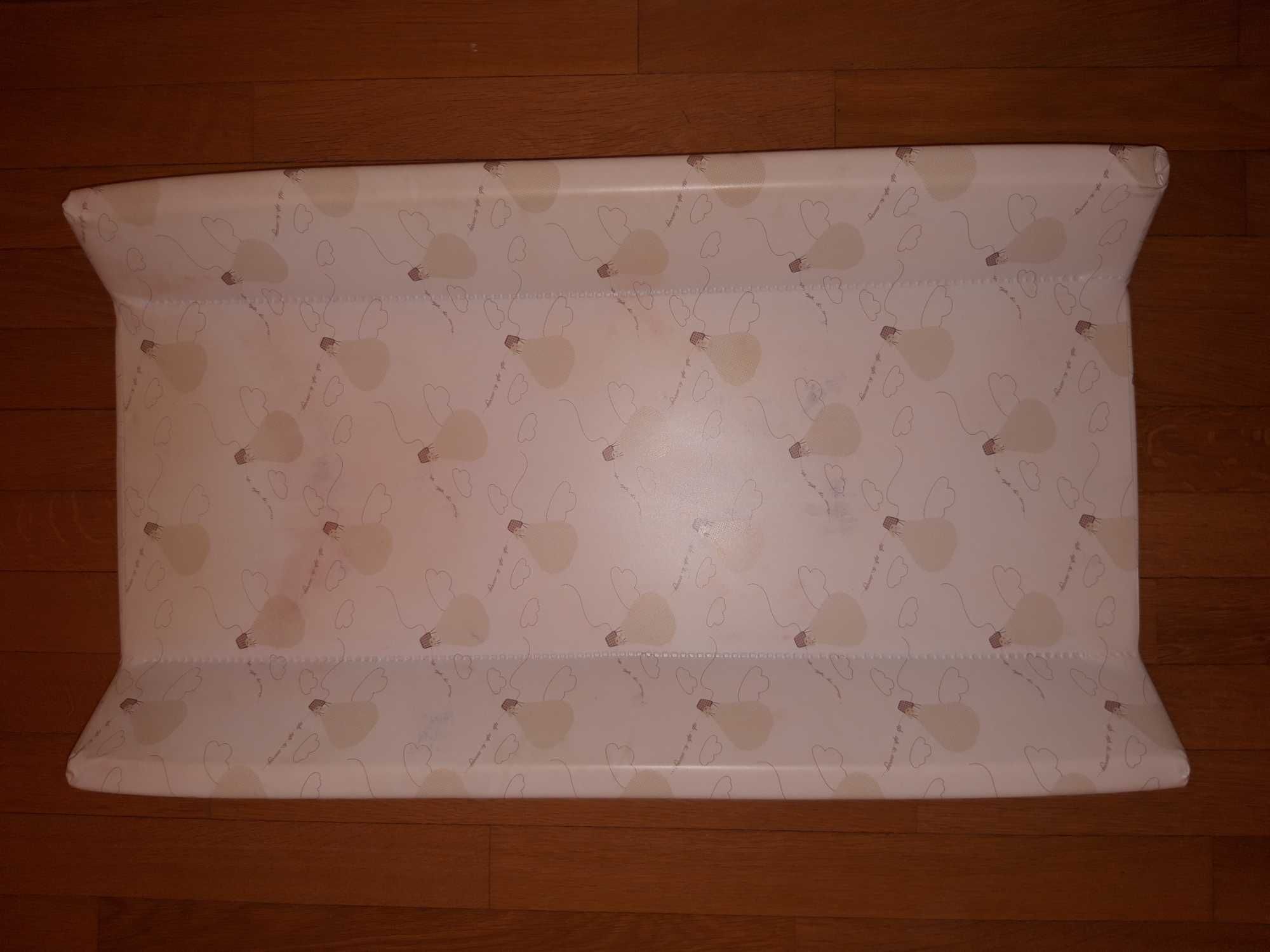 Бебешки повивалник