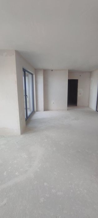 Продава се Тристаен апартамент в Бургас, Славейков - 69 кв.м за 1493 €/кв.м - Снимка #4