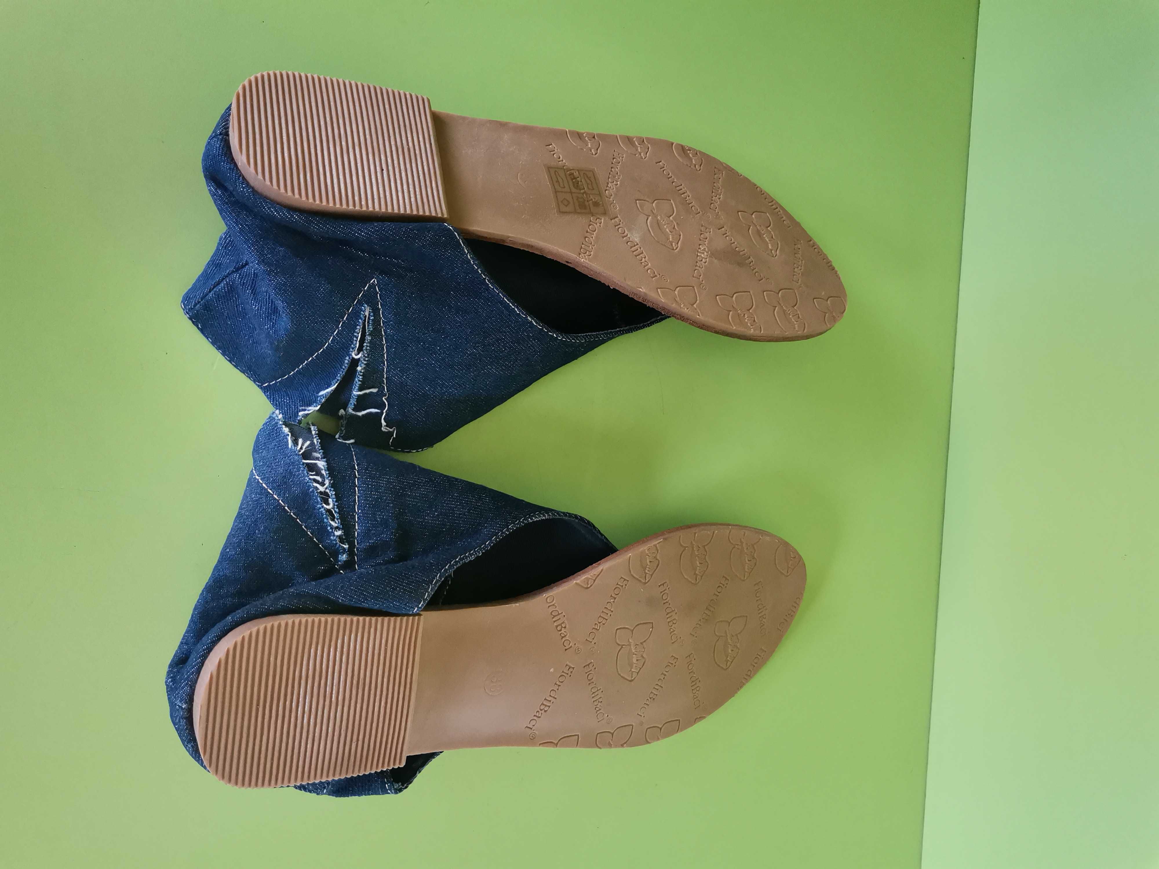 Sandale de blue-jeans (blugi),cu  talpă de crupon, piele naturala