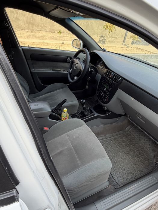 Lasetti 1.8 2010 yil