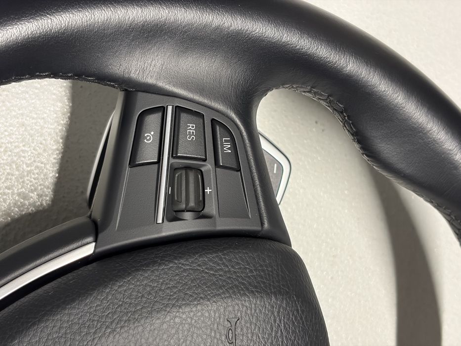 Volan sport complet BMW Seria 5 6 7 F01 F06 F07 F10 F11 F12 F13