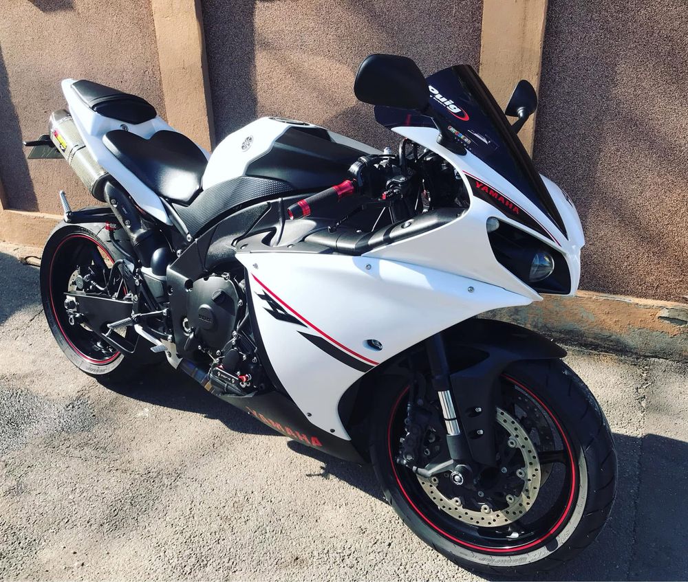 Yamaha r1 crossplane 2014 (bigbang)