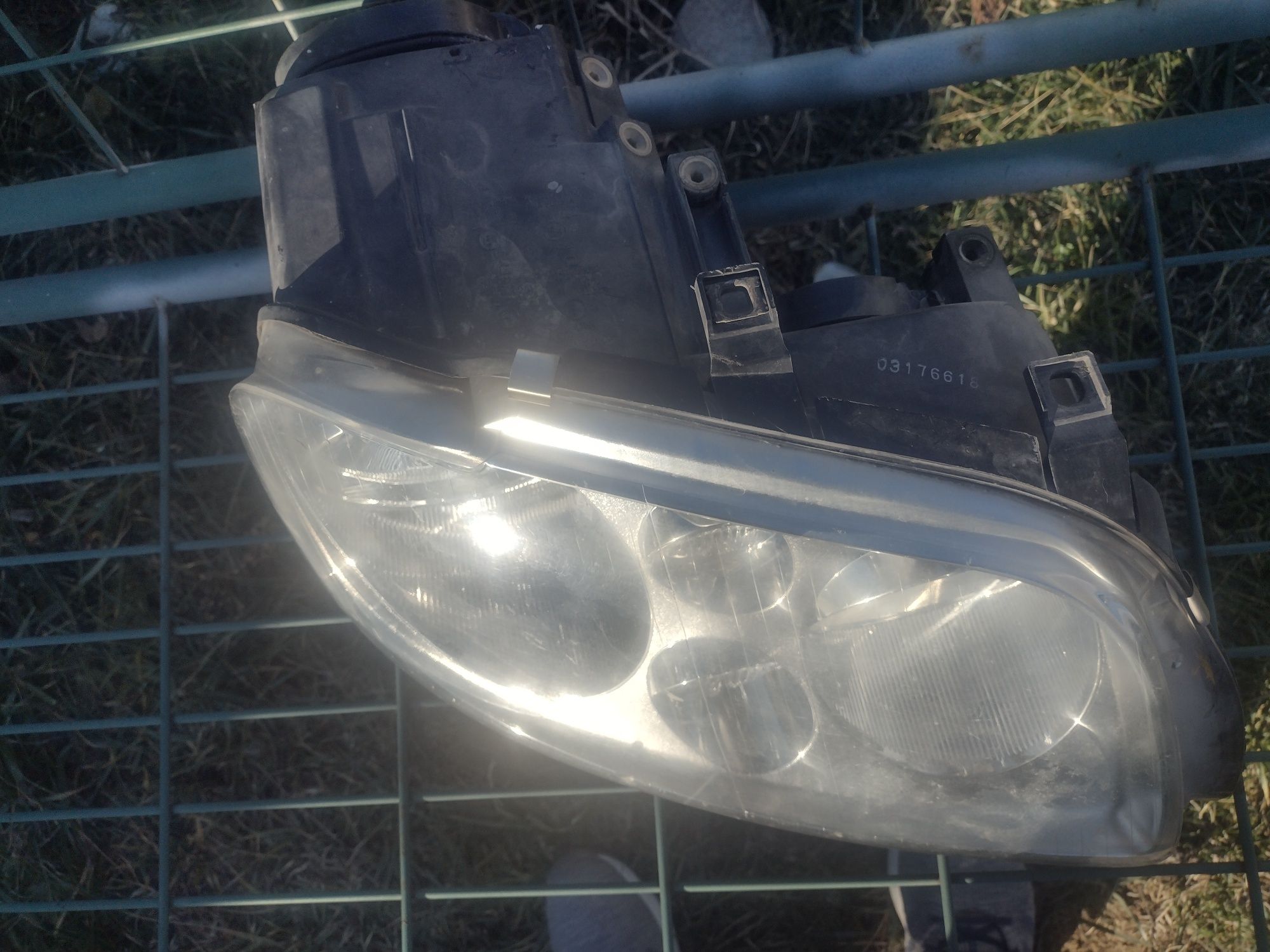 vw touran десен фар