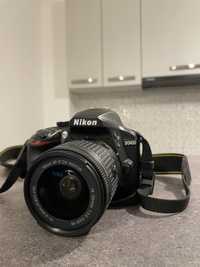 Vând apart fotot Nikon D3400 cu 2 obiective