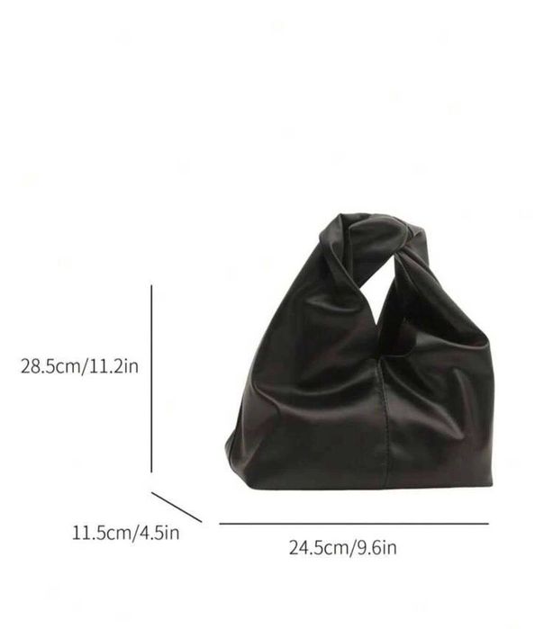 Нова черна чантичка