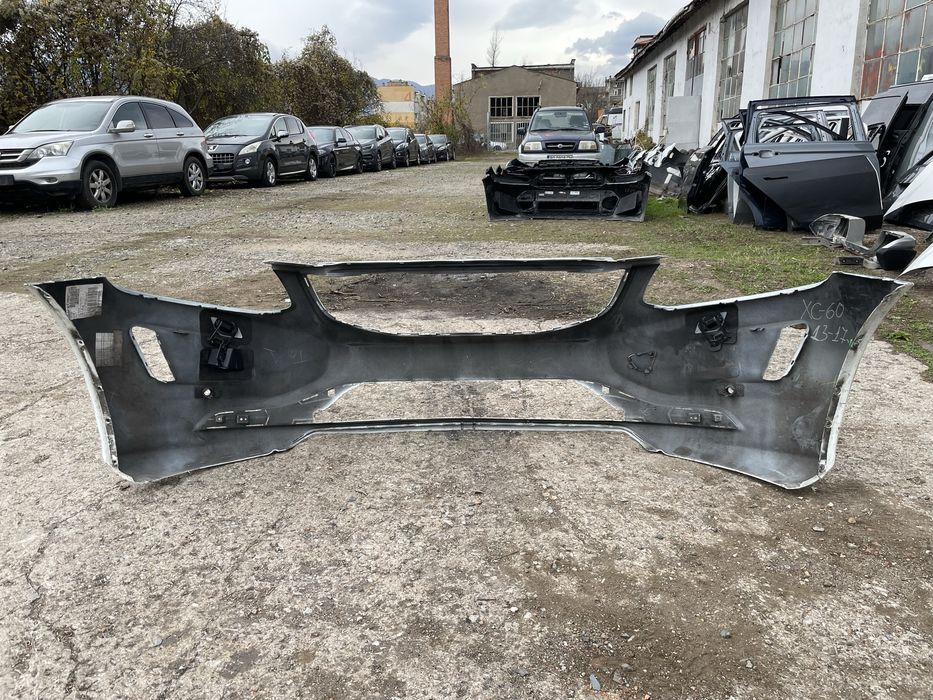 Предна броня за Volvo XC60 Волво ХЦ60  2013-2016г