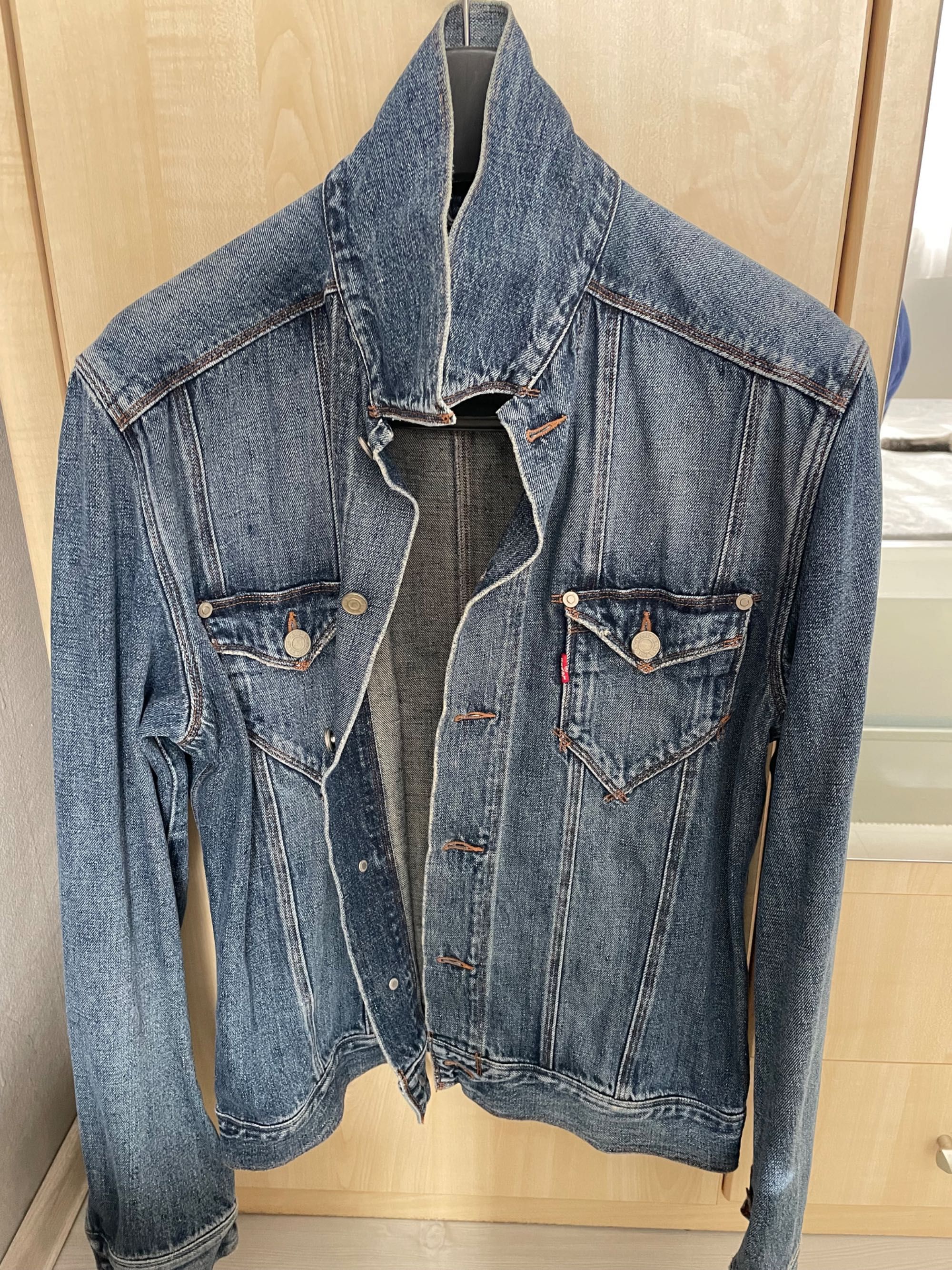Дънково яке Levi’s  L размир
