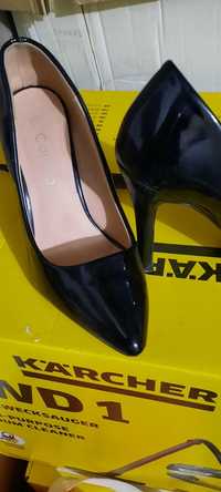 Pantofi toc stiletto