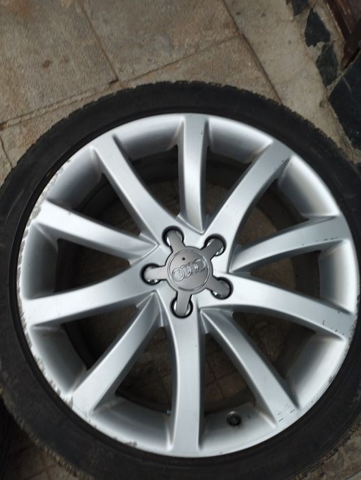 Джанти с гуми 225 45 18  за Ауди A4 s line ..8JX18H2 5x112 ET47