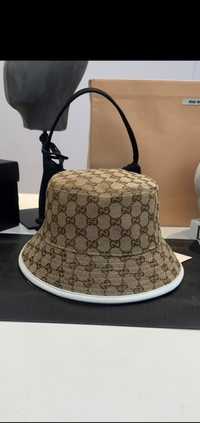 Pălărie Gucci doua fețe model 2024