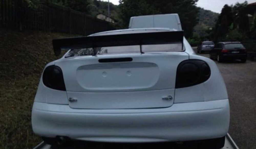 Калъпи за Макси Кит на Рено Меган Коч