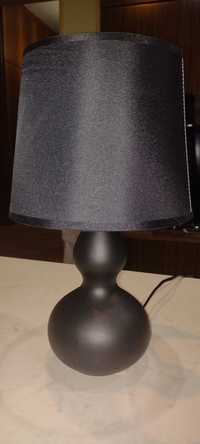 Модерна настолна черна лампа